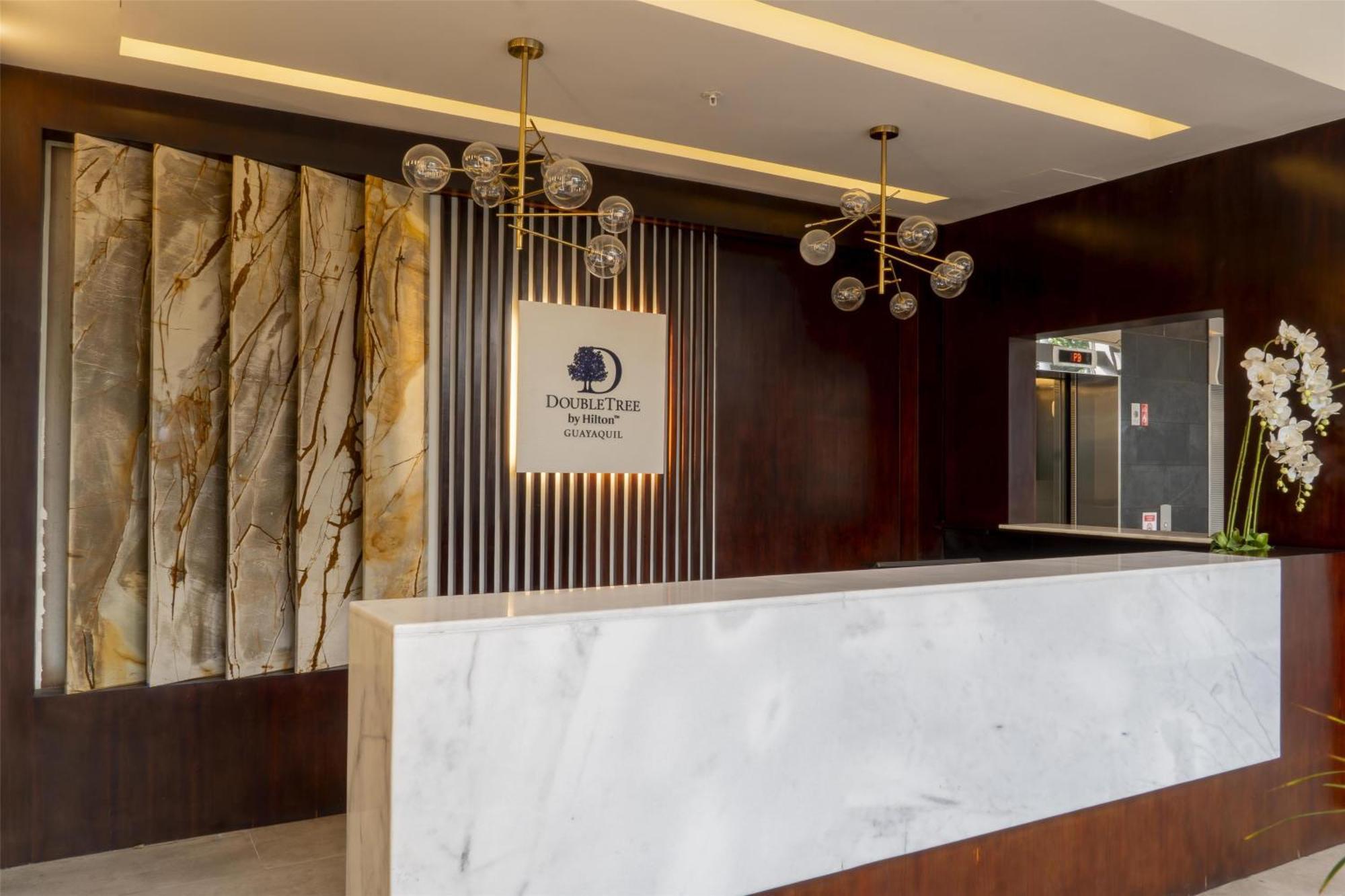 Hotel Doubletree By Hilton Guayaquil Exterior foto