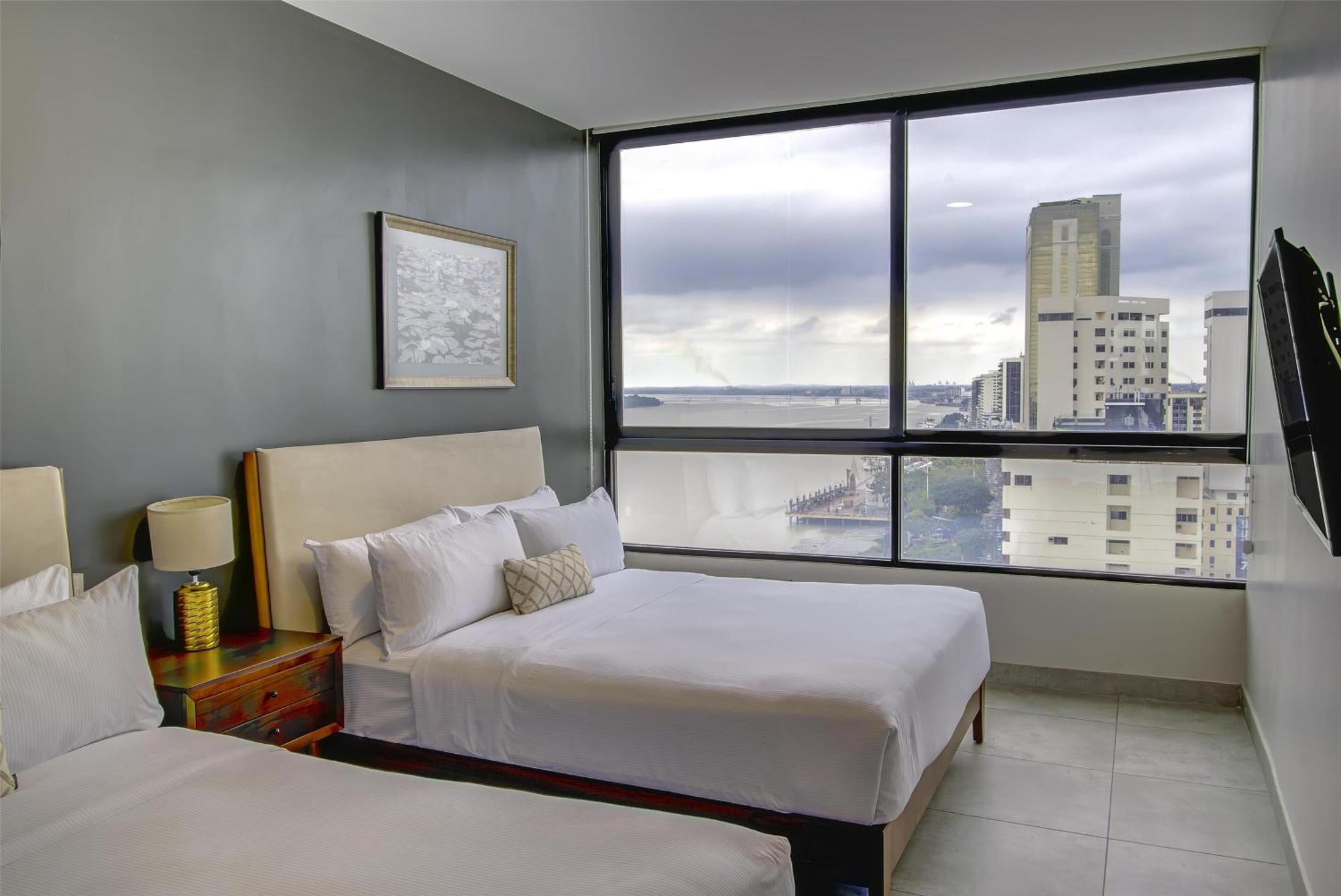 Hotel Doubletree By Hilton Guayaquil Exterior foto
