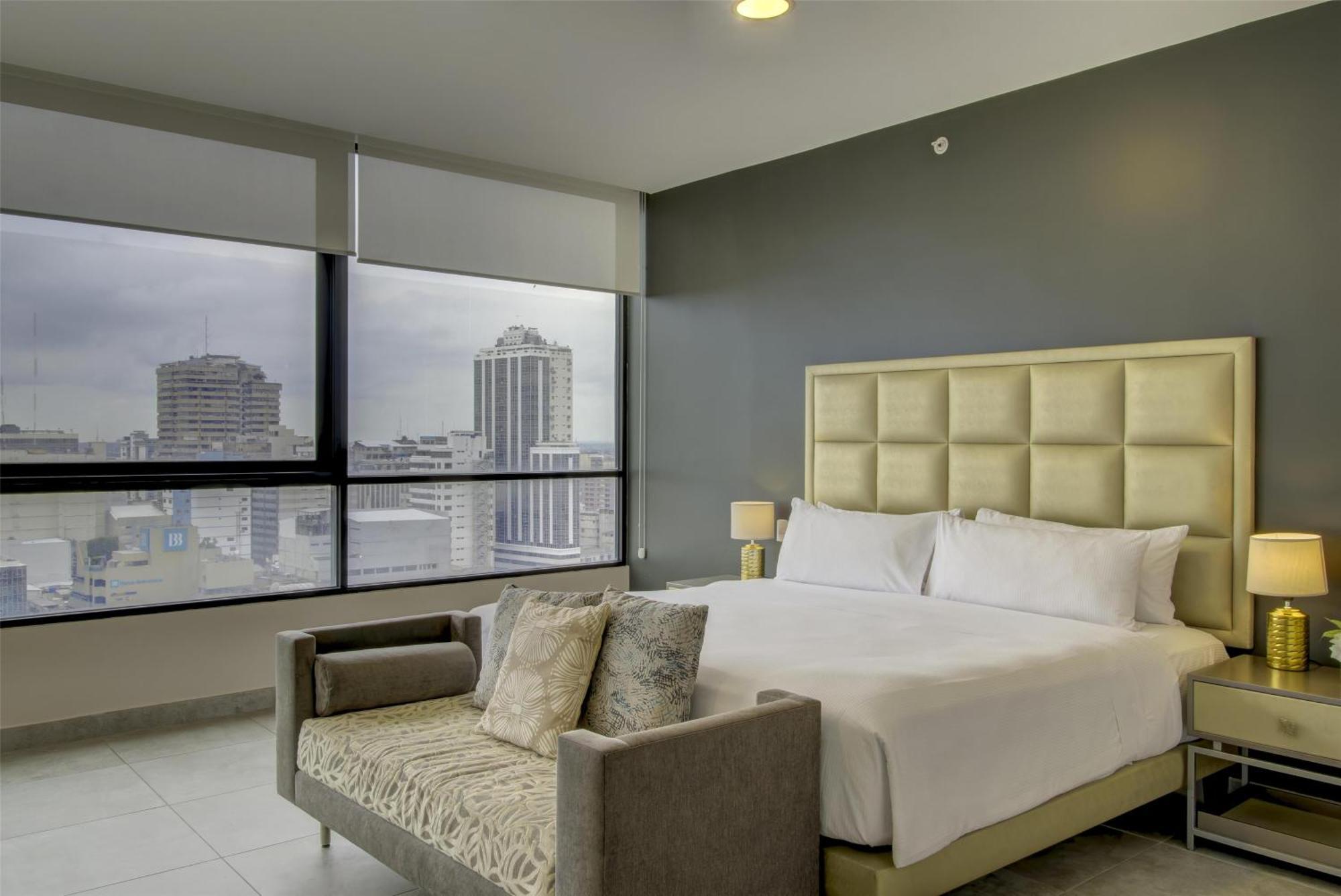 Hotel Doubletree By Hilton Guayaquil Exterior foto