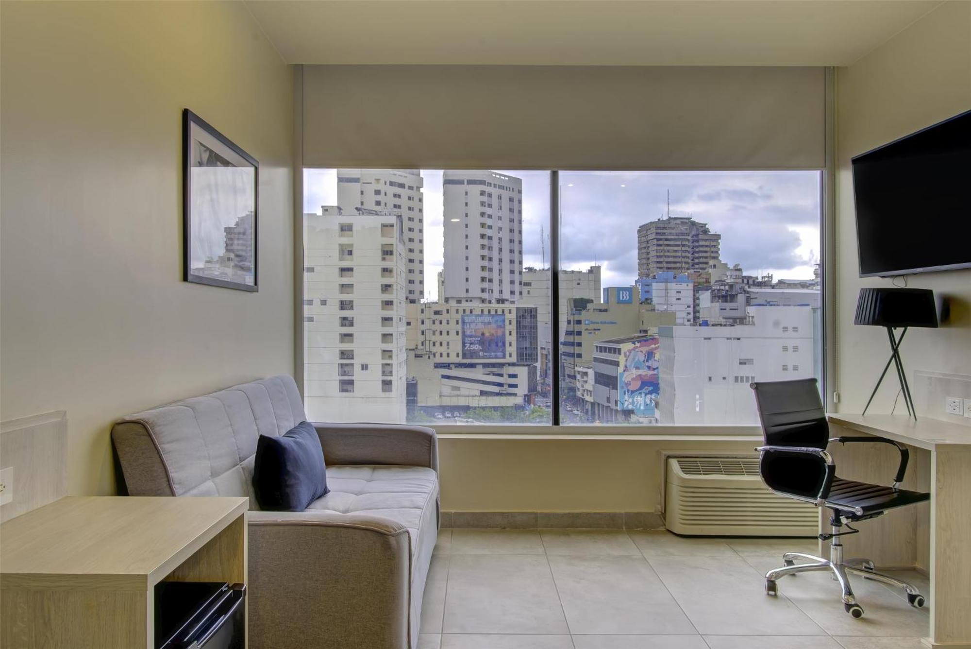 Hotel Doubletree By Hilton Guayaquil Exterior foto